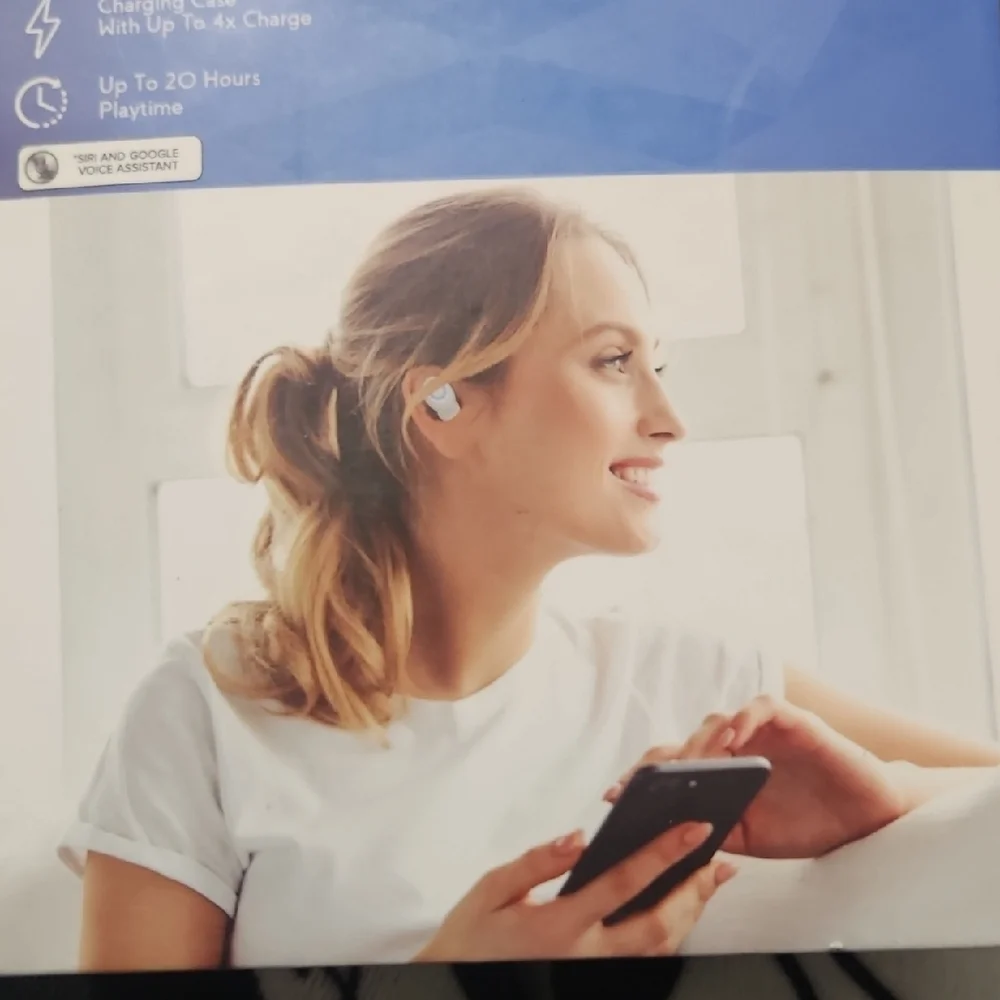 White True Wireless Earbuds